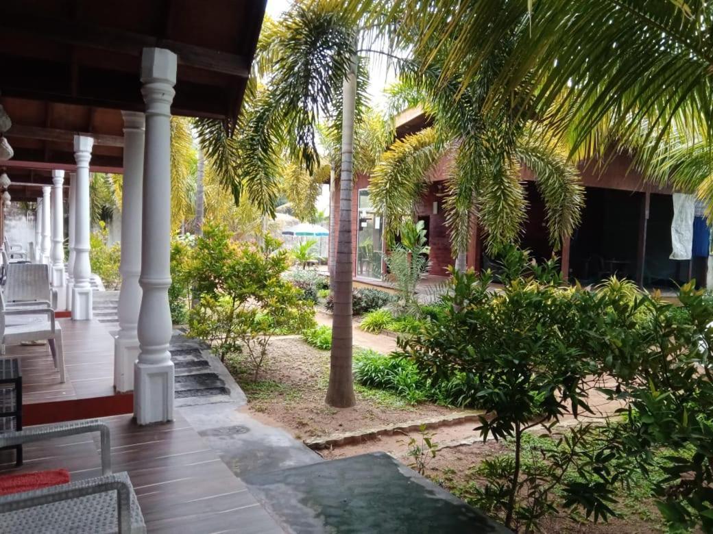 Elegant Green Beach Resort Trincomalee Ngoại thất bức ảnh