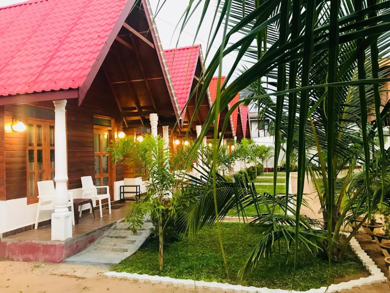 Elegant Green Beach Resort Trincomalee Ngoại thất bức ảnh